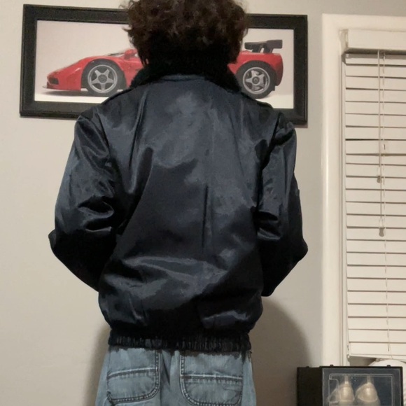 Vintage Navy Blue Bomber Jacket.This jacket by is very comfortable, and cozy! - Picture 7 of 8